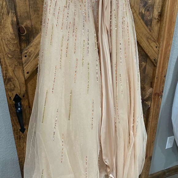 Tiffany prom dress - Picture 3 of 6